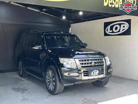 MITSUBISHI PAJERO FULL 3.2 HPE 4X4 16V TURBO INTERCOOLER DIESEL 4P AUTOMÁTICO